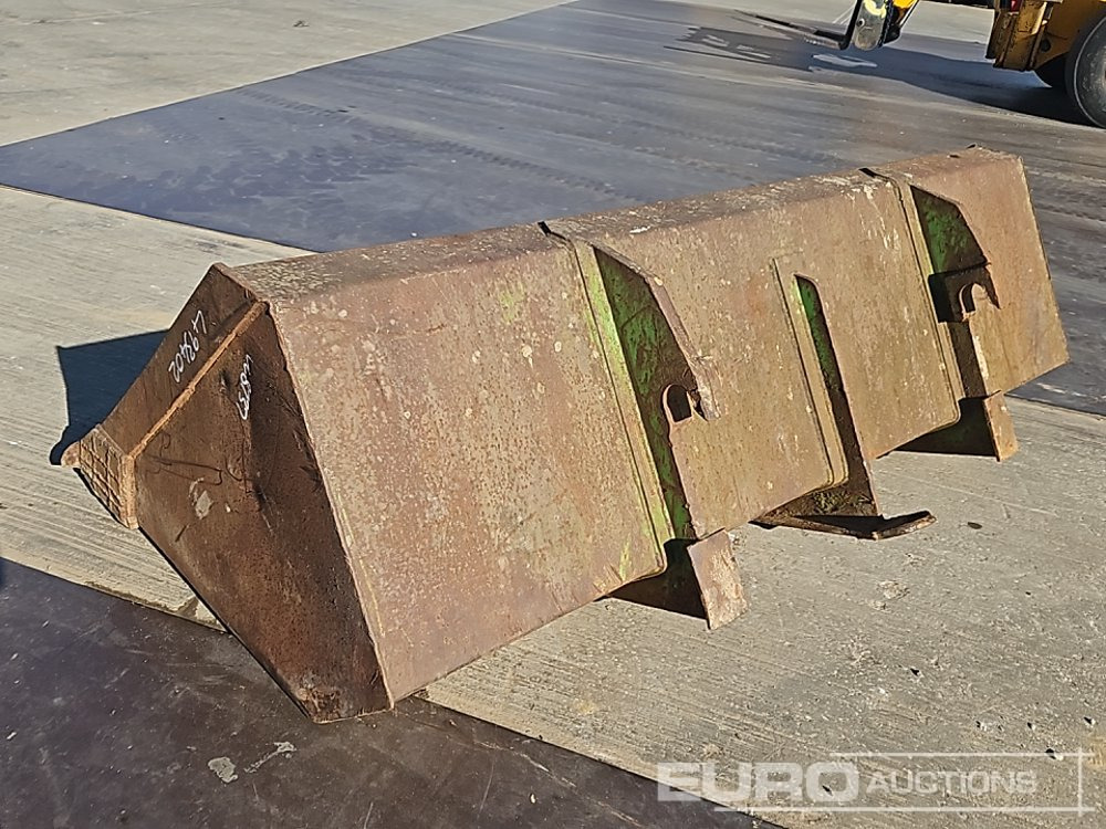 JCB 92" Loading Bucket to suit Telehandler - Gầu: hình 3 JCB 92" Loading Bucket to suit Telehandler - Gầu: hình 3