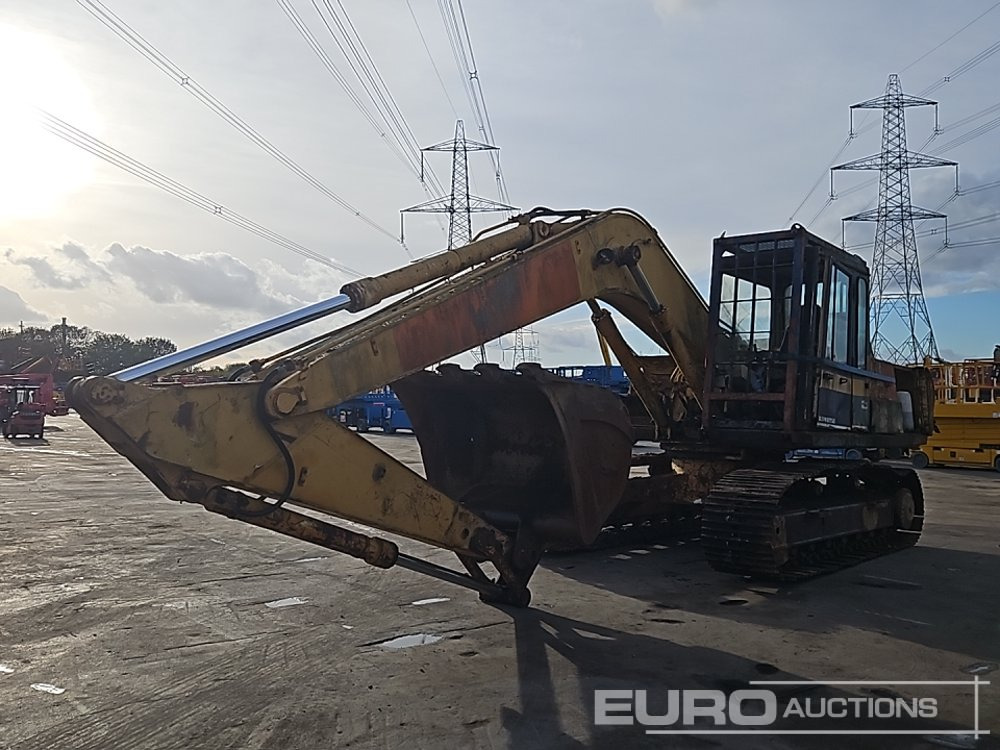 Komatsu PC210-3 - Máy xúc bánh xích: hình 1 Komatsu PC210-3 - Máy xúc bánh xích: hình 1