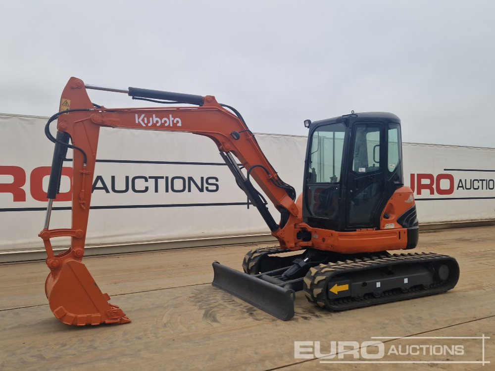 Kubota U55-4 - Máy xúc mini: hình 1 Kubota U55-4 - Máy xúc mini: hình 1