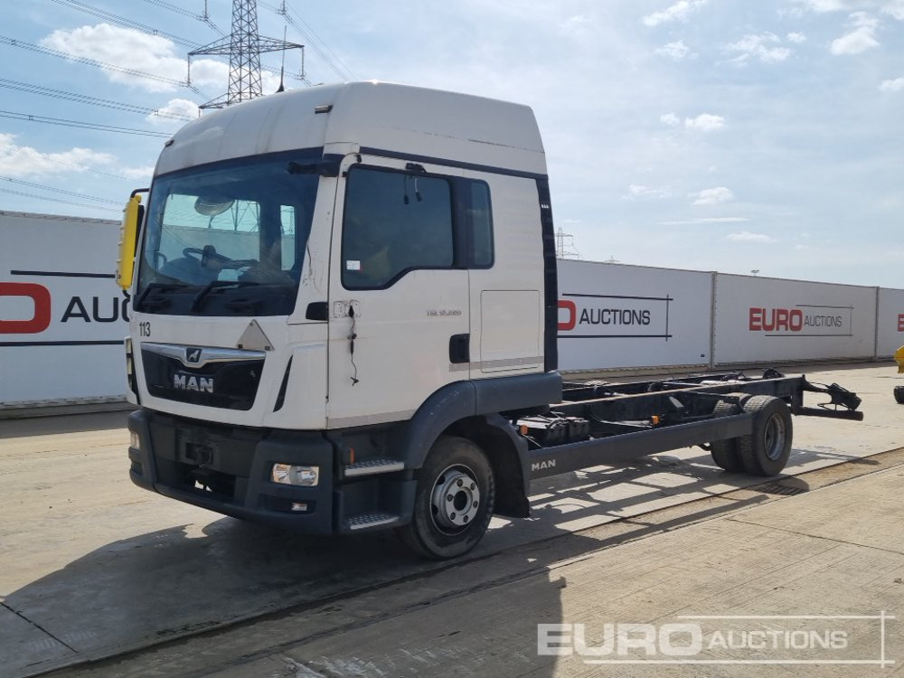MAN TGL12.220 - Xe tải khung gầm: hình 1 MAN TGL12.220 - Xe tải khung gầm: hình 1