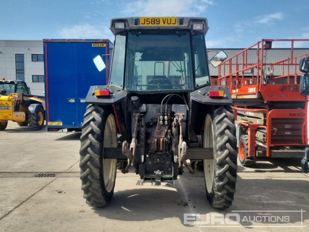 Massey Ferguson 3080 - Máy cày: hình 4 Massey Ferguson 3080 - Máy cày: hình 4