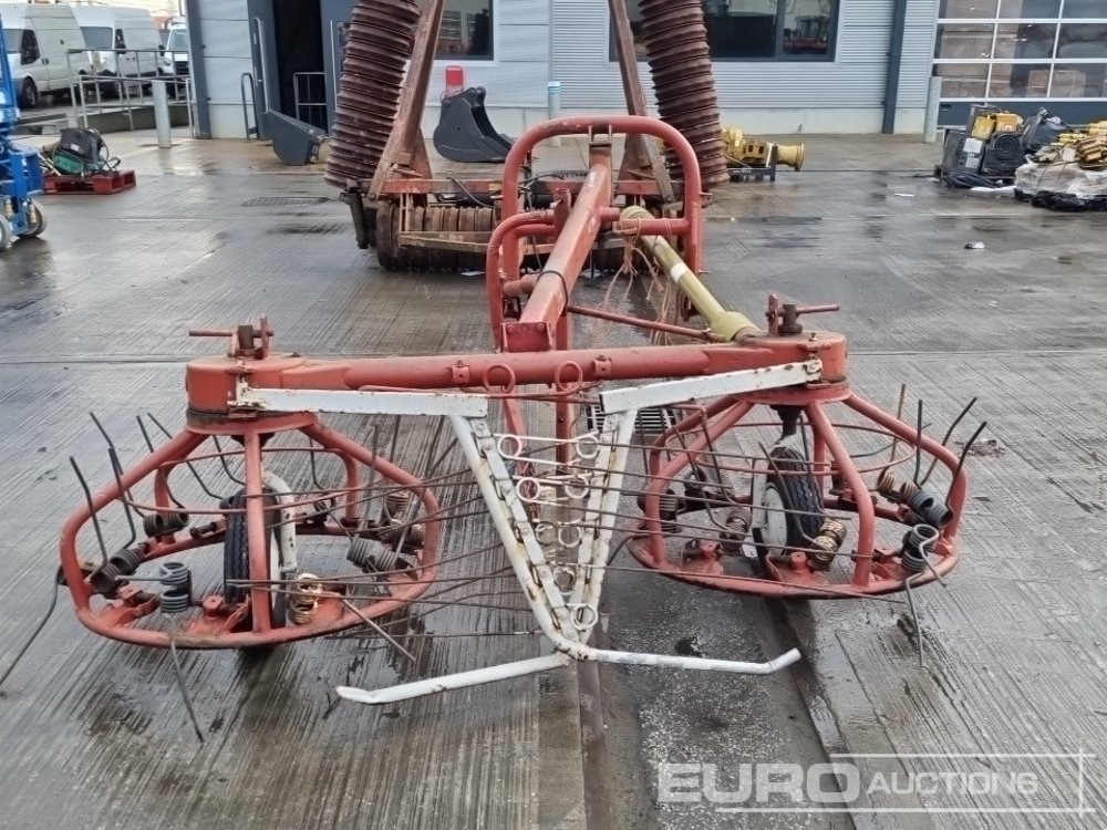 PTO Driven Hay Tedder to suit 3 Point Linkage - Máy móc nông nghiệp: hình 4 PTO Driven Hay Tedder to suit 3 Point Linkage - Máy móc nông nghiệp: hình 4