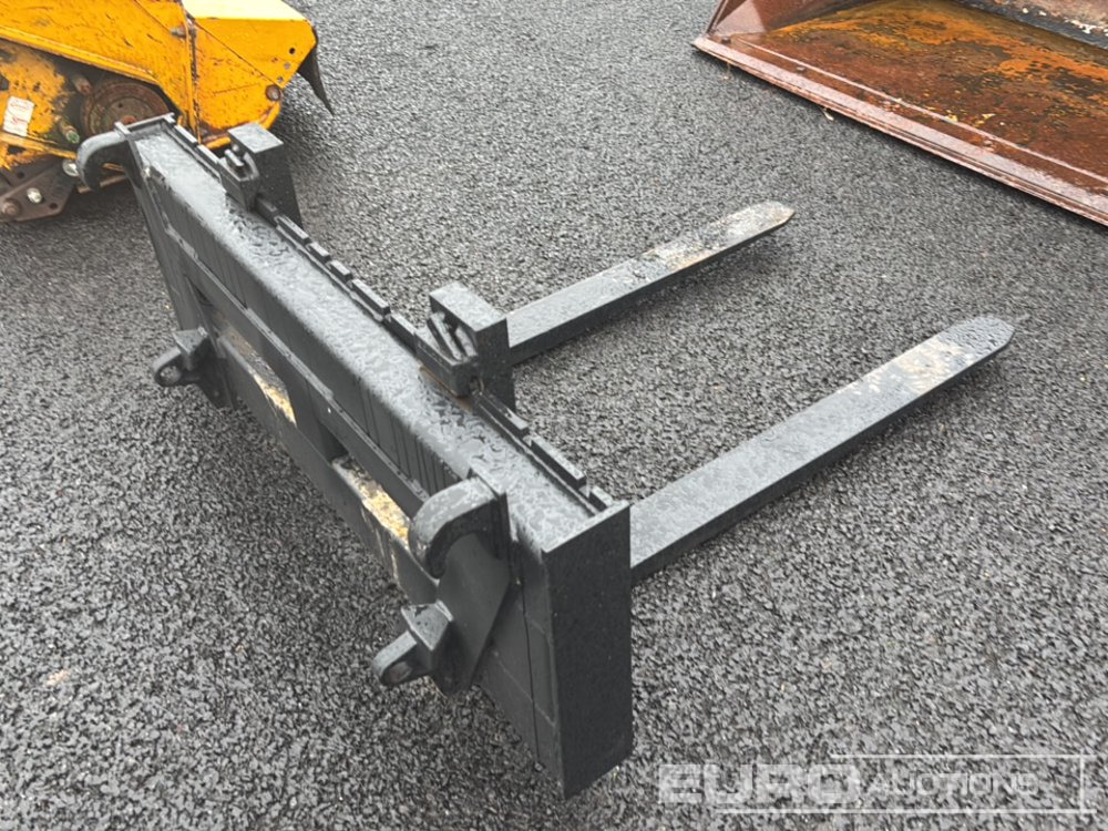 Unused Pallet Forks, Euro Brackets to suit Loader - Máy móc nông nghiệp: hình 3 Unused Pallet Forks, Euro Brackets to suit Loader - Máy móc nông nghiệp: hình 3