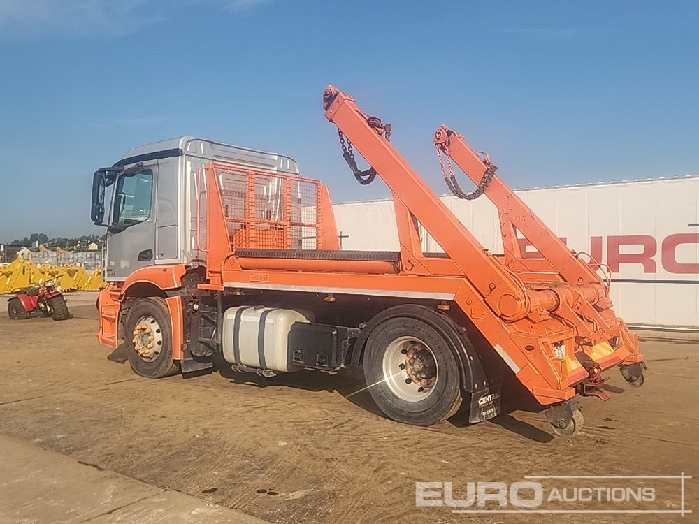 Mercedes Antos 2443 - Xe tải chở thùng nhỏ: hình 3 Mercedes Antos 2443 - Xe tải chở thùng nhỏ: hình 3