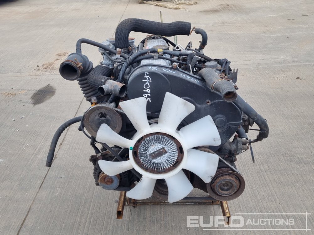 Mitsubishi 4 Cylinder Engine, Gearbox - Động cơ: hình 1 Mitsubishi 4 Cylinder Engine, Gearbox - Động cơ: hình 1