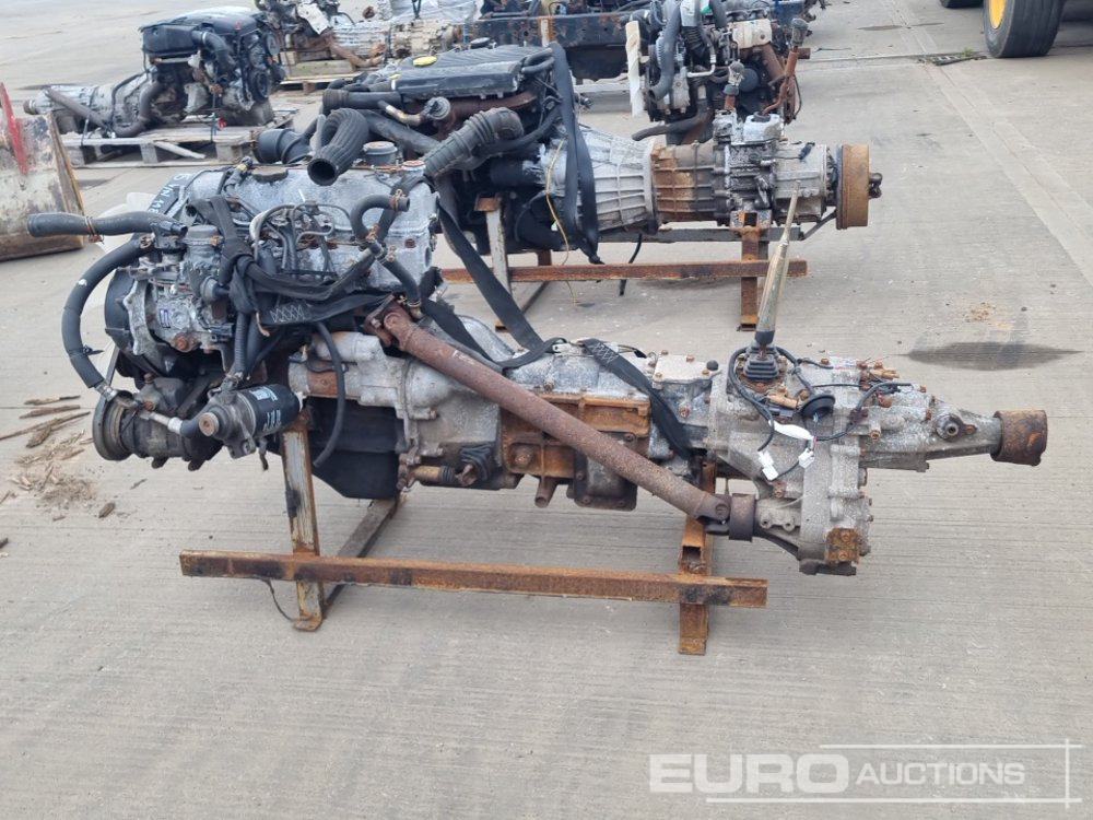 Mitsubishi 4 Cylinder Engine, Gearbox - Động cơ: hình 4 Mitsubishi 4 Cylinder Engine, Gearbox - Động cơ: hình 4