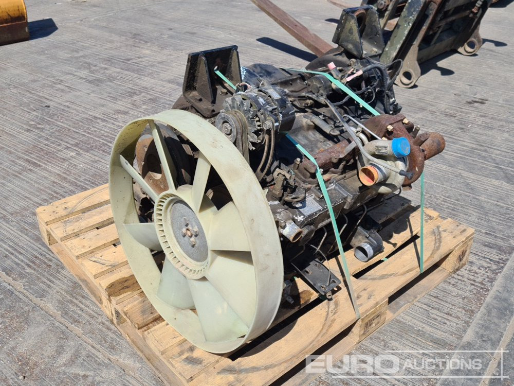 Mitsubishi 6 Cylinder Engine - Động cơ: hình 1 Mitsubishi 6 Cylinder Engine - Động cơ: hình 1