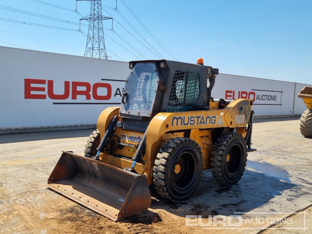 Mustang 4000V - Máy xúc lật đa năng: hình 1 Mustang 4000V - Máy xúc lật đa năng: hình 1
