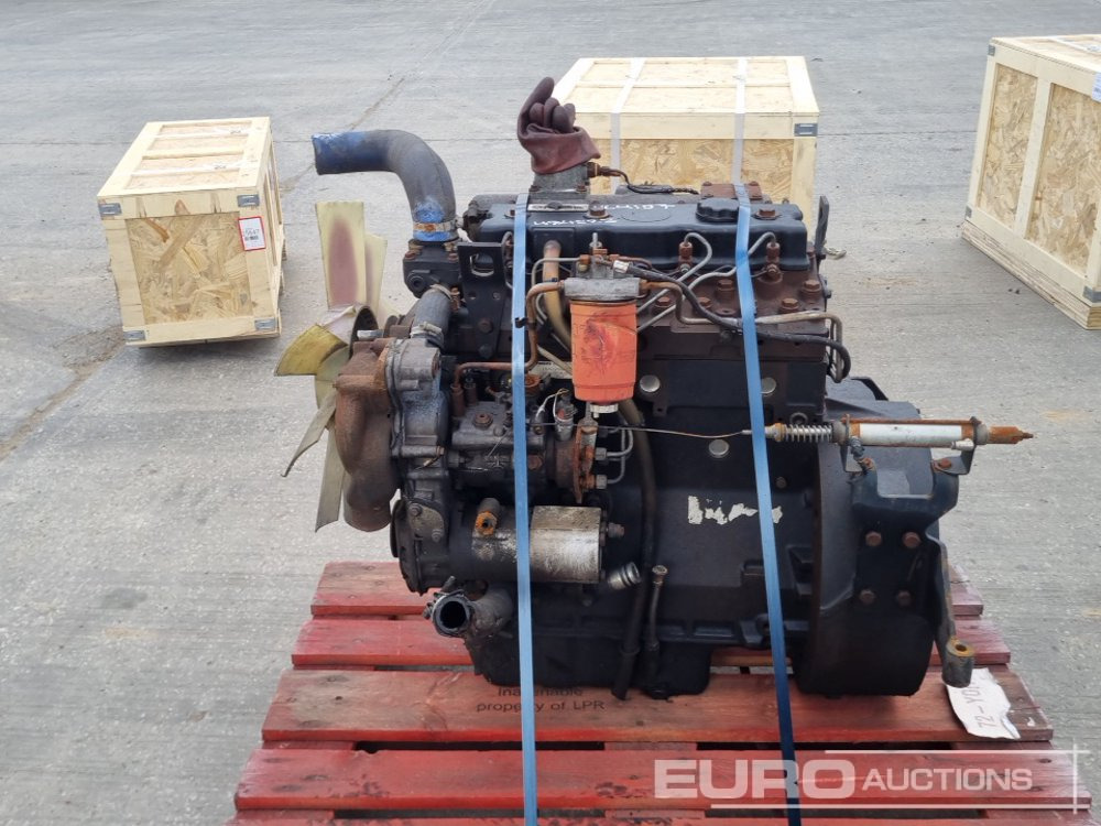 Perkins 4 Cylinder Engine - Động cơ: hình 2 Perkins 4 Cylinder Engine - Động cơ: hình 2
