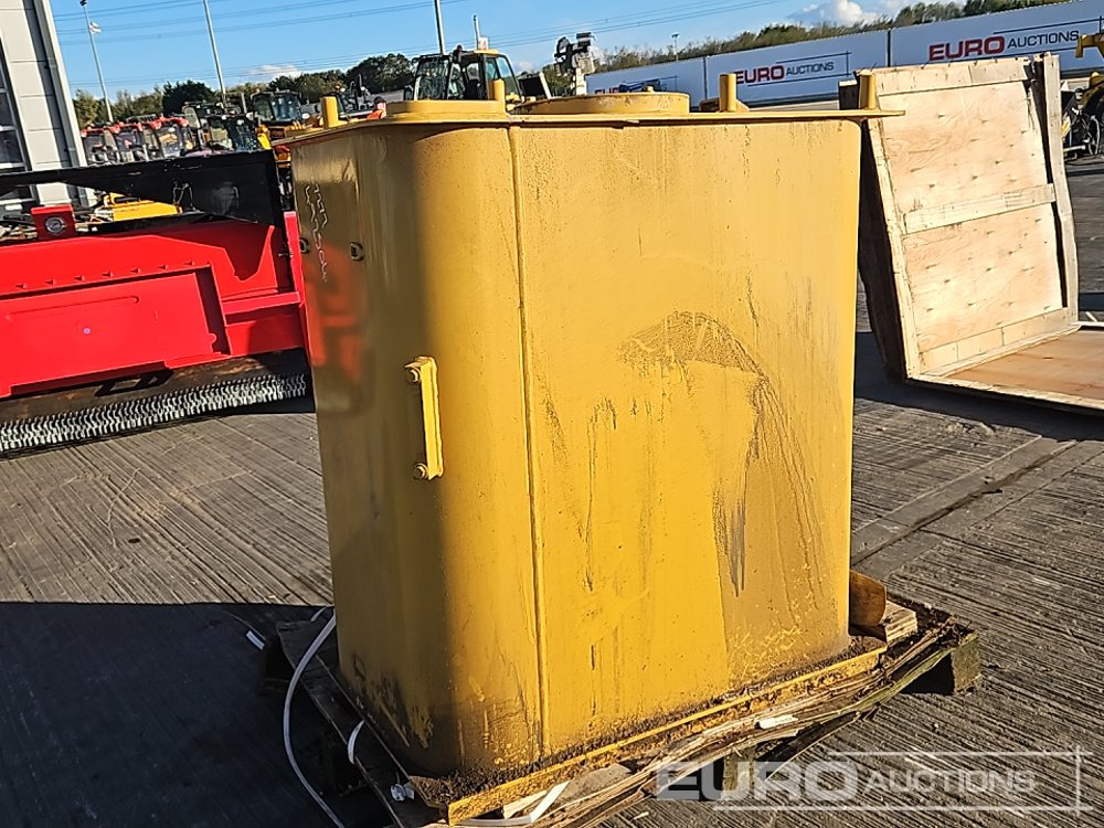 CAT 625-0255 Hydraulic Tank - Phụ tùng: hình 3 CAT 625-0255 Hydraulic Tank - Phụ tùng: hình 3