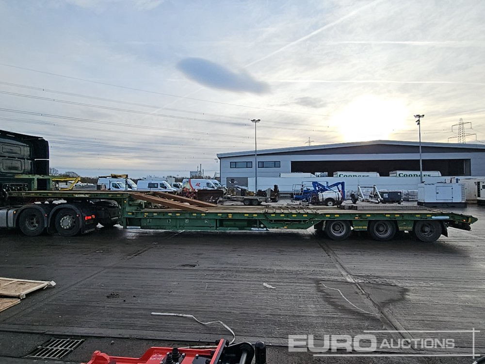 SM TRAILERS Tri Axle Extendable Stepframe Low Loader Trailer, Neck Ramps, Wheel Wells, Steel Ramps - Sơ mi rơ moóc thùng thấp: hình 2 SM TRAILERS Tri Axle Extendable Stepframe Low Loader Trailer, Neck Ramps, Wheel Wells, Steel Ramps - Sơ mi rơ moóc thùng thấp: hình 2