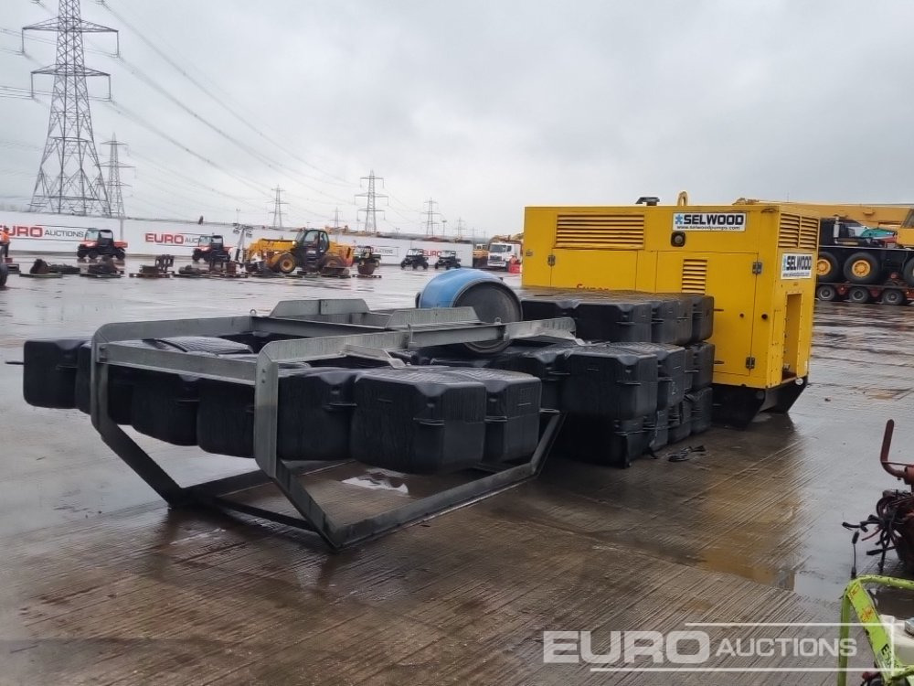 Selwood Hydraulic Pump, Iveco Engine, 6" Hydraulic Submersible Waterpump & Hoses, Pallet of Lay Flat Hoses, Pallet of 6" Hoses, Flotation Pontoon & Floats - Bơm nước: hình 5 Selwood Hydraulic Pump, Iveco Engine, 6" Hydraulic Submersible Waterpump & Hoses, Pallet of Lay Flat Hoses, Pallet of 6" Hoses, Flotation Pontoon & Floats - Bơm nước: hình 5