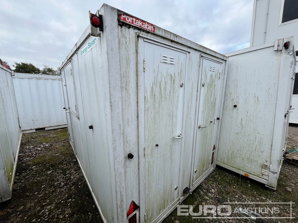 Single Axle Welfare Unit, Toilet, Drying Room, 3.3kVA Generator (Sold Off Site, Situated at Lyncastle Rd, Barleycastle Trading Estate, Warrington WA4 4RE, Contact James Turner 0044 7796 615 692 For Mo - Container biển: hình 1 Single Axle Welfare Unit, Toilet, Drying Room, 3.3kVA Generator (Sold Off Site, Situated at Lyncastle Rd, Barleycastle Trading Estate, Warrington WA4 4RE, Contact James Turner 0044 7796 615 692 For Mo - Container biển: hình 1