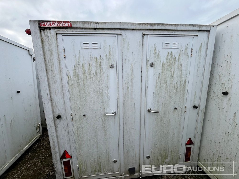 Single Axle Welfare Unit, Toilet, Drying Room, 3.3kVA Generator (Sold Off Site, Situated at Lyncastle Rd, Barleycastle Trading Estate, Warrington WA4 4RE, Contact James Turner 0044 7796 615 692 For Mo - Container biển: hình 4 Single Axle Welfare Unit, Toilet, Drying Room, 3.3kVA Generator (Sold Off Site, Situated at Lyncastle Rd, Barleycastle Trading Estate, Warrington WA4 4RE, Contact James Turner 0044 7796 615 692 For Mo - Container biển: hình 4