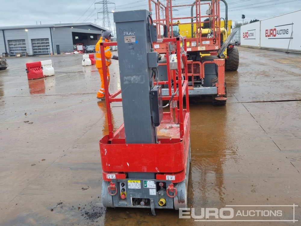 SkyJack SJ16 - Nền bục trên không: hình 4 SkyJack SJ16 - Nền bục trên không: hình 4