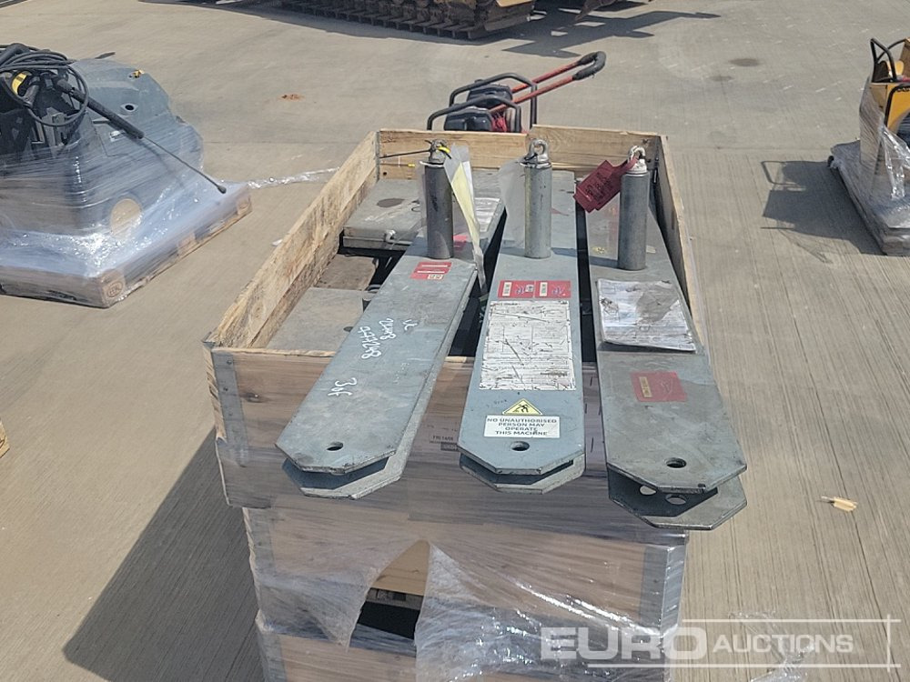 Stillage of Base Weights & Man Anchors (3 of) - Trang thiết bị xây dựng: hình 4 Stillage of Base Weights & Man Anchors (3 of) - Trang thiết bị xây dựng: hình 4