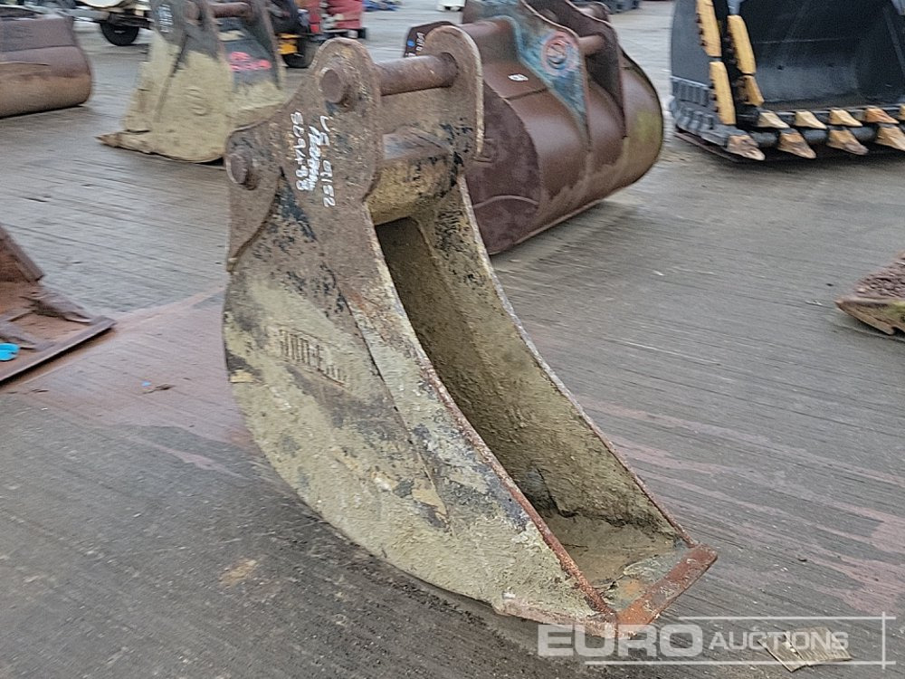 Strickland 12" Digging Bucket 65mm Pin to suit 13 Ton Excavator - Gầu: hình 1 Strickland 12" Digging Bucket 65mm Pin to suit 13 Ton Excavator - Gầu: hình 1