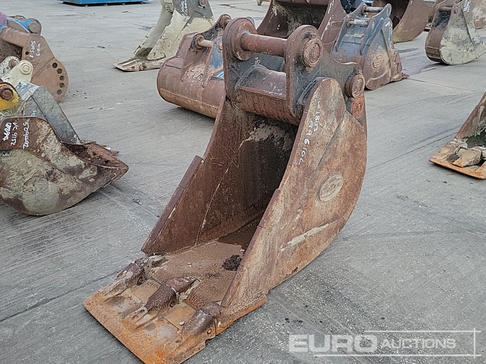 Strickland 24" Digging Bucket 80mm Pin to suit 20 Ton Excavator - Gầu: hình 1 Strickland 24" Digging Bucket 80mm Pin to suit 20 Ton Excavator - Gầu: hình 1