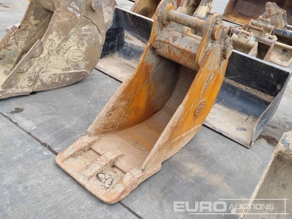 Strickland 24" Digging Bucket 80mm Pin to suit 20 Ton Excavator - Gầu: hình 1 Strickland 24" Digging Bucket 80mm Pin to suit 20 Ton Excavator - Gầu: hình 1