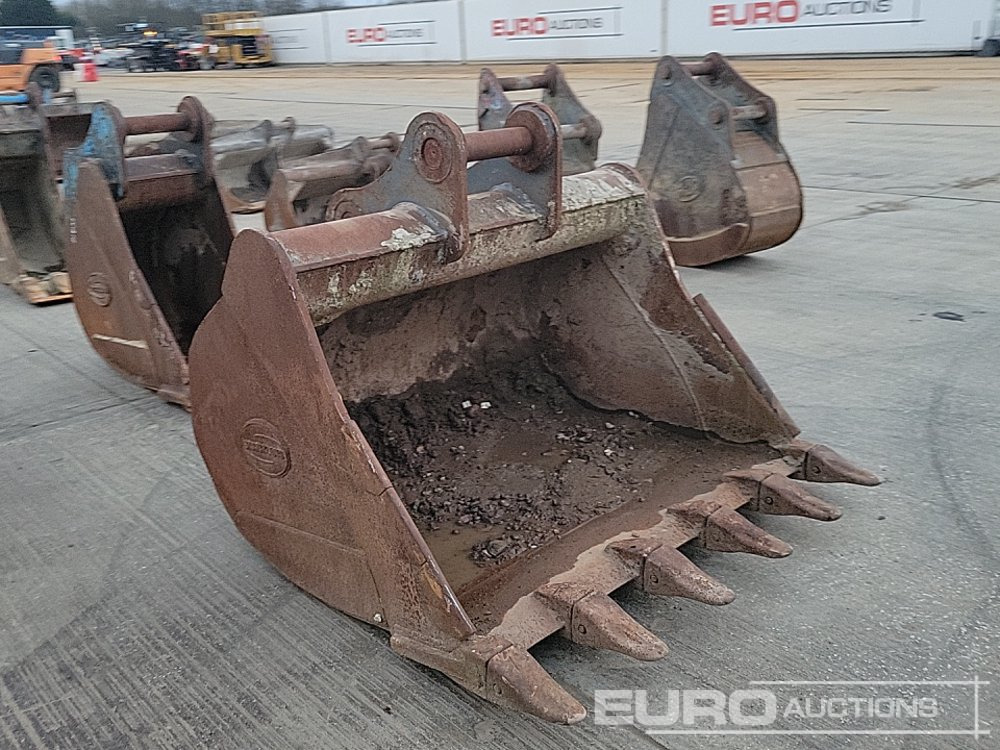 Strickland 60" Digging Bucket 80mm Pin to suit 20 Ton Excavator - Gầu: hình 3 Strickland 60" Digging Bucket 80mm Pin to suit 20 Ton Excavator - Gầu: hình 3