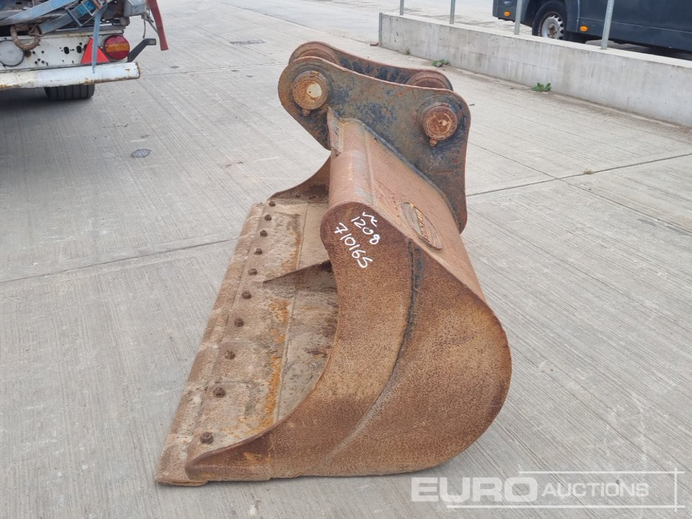 Strickland 84" Ditching Bucket 80mm Pin to suit 20 Ton Excavator - Gầu: hình 2 Strickland 84" Ditching Bucket 80mm Pin to suit 20 Ton Excavator - Gầu: hình 2