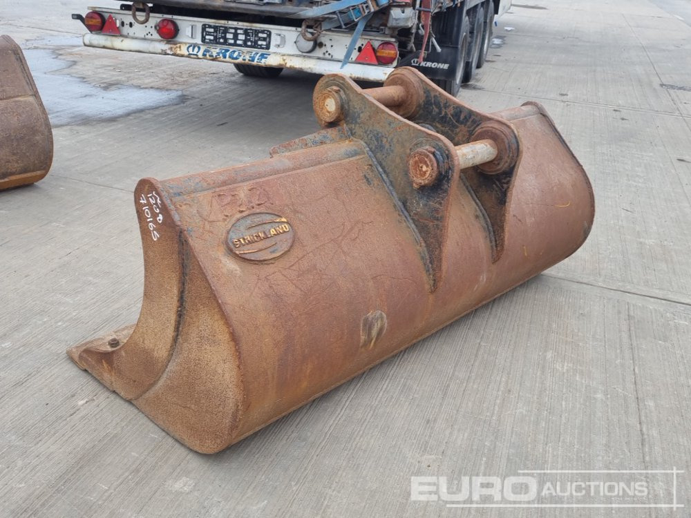Strickland 84" Ditching Bucket 80mm Pin to suit 20 Ton Excavator - Gầu: hình 3 Strickland 84" Ditching Bucket 80mm Pin to suit 20 Ton Excavator - Gầu: hình 3