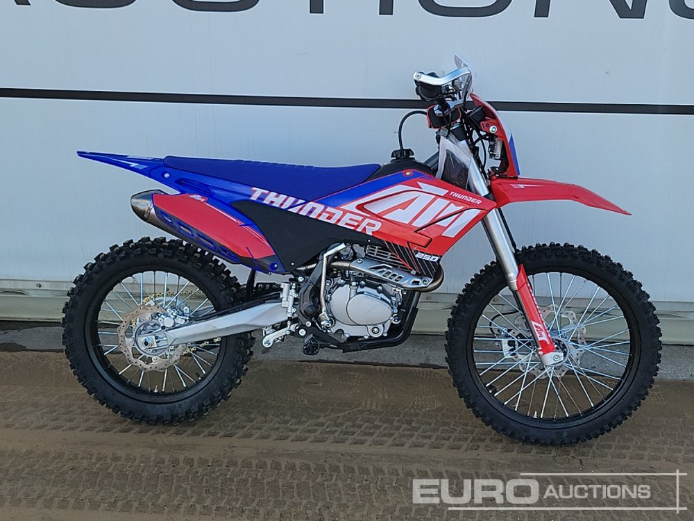 Unused 2025 Apollo Thunder 250cc Motorcross Bike, 21" Front, 18" Rear Tyres, Electric Start, Air Cooled, Hydraulic Suspension, Disc Brakes, Lighting Kit (UNASSEMBLED) - Xe máy: hình 5 Unused 2025 Apollo Thunder 250cc Motorcross Bike, 21" Front, 18" Rear Tyres, Electric Start, Air Cooled, Hydraulic Suspension, Disc Brakes, Lighting Kit (UNASSEMBLED) - Xe máy: hình 5