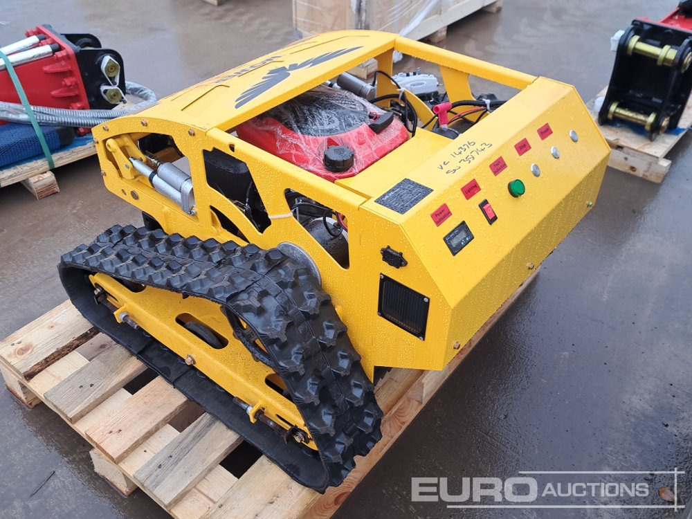 Unused 2025 Salini RC-900 Radio Controlled Tracked Lawnmower (Controls in Office) - Máy cắt cỏ vườn: hình 3 Unused 2025 Salini RC-900 Radio Controlled Tracked Lawnmower (Controls in Office) - Máy cắt cỏ vườn: hình 3