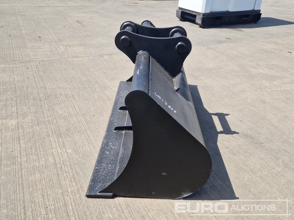 Unused 70" Ditching Bucket 65mm Pin to suit 13 Ton Excavator - Gầu: hình 2 Unused 70" Ditching Bucket 65mm Pin to suit 13 Ton Excavator - Gầu: hình 2