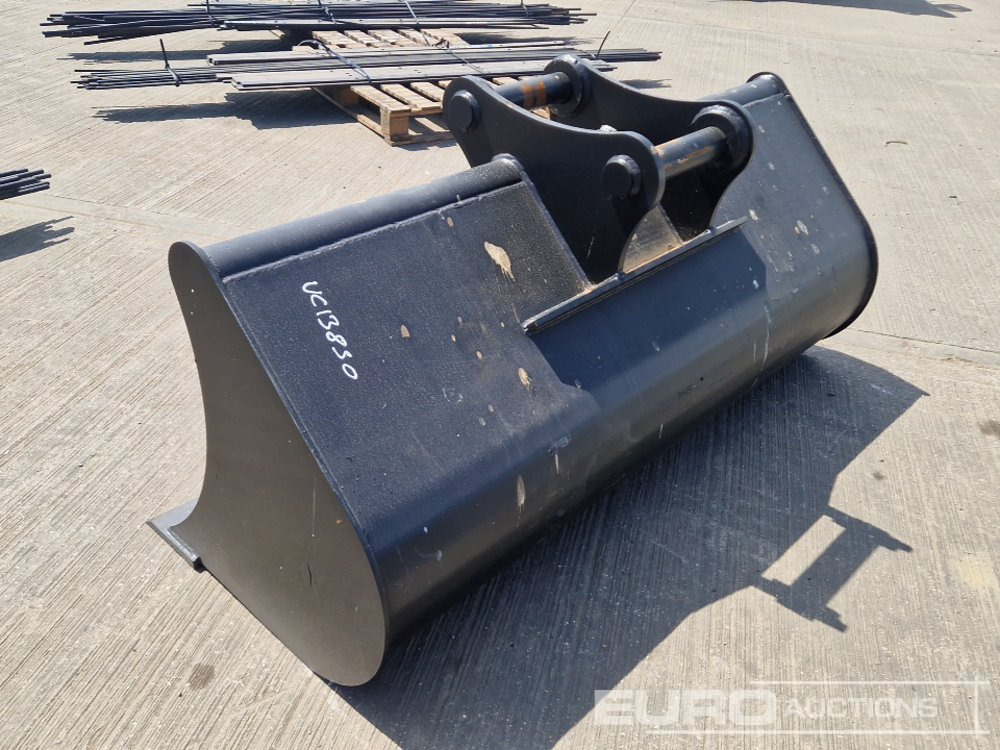 Unused 70" Ditching Bucket 65mm Pin to suit 13 Ton Excavator - Gầu: hình 3 Unused 70" Ditching Bucket 65mm Pin to suit 13 Ton Excavator - Gầu: hình 3