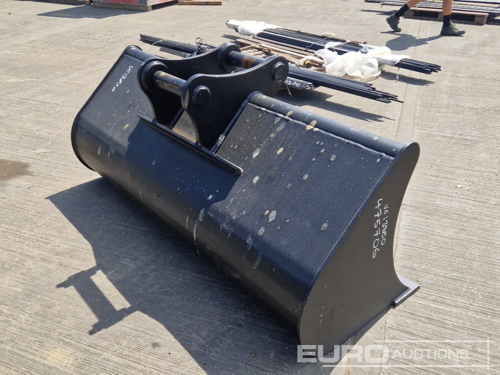 Unused 70" Ditching Bucket 65mm Pin to suit 13 Ton Excavator - Gầu: hình 5 Unused 70" Ditching Bucket 65mm Pin to suit 13 Ton Excavator - Gầu: hình 5
