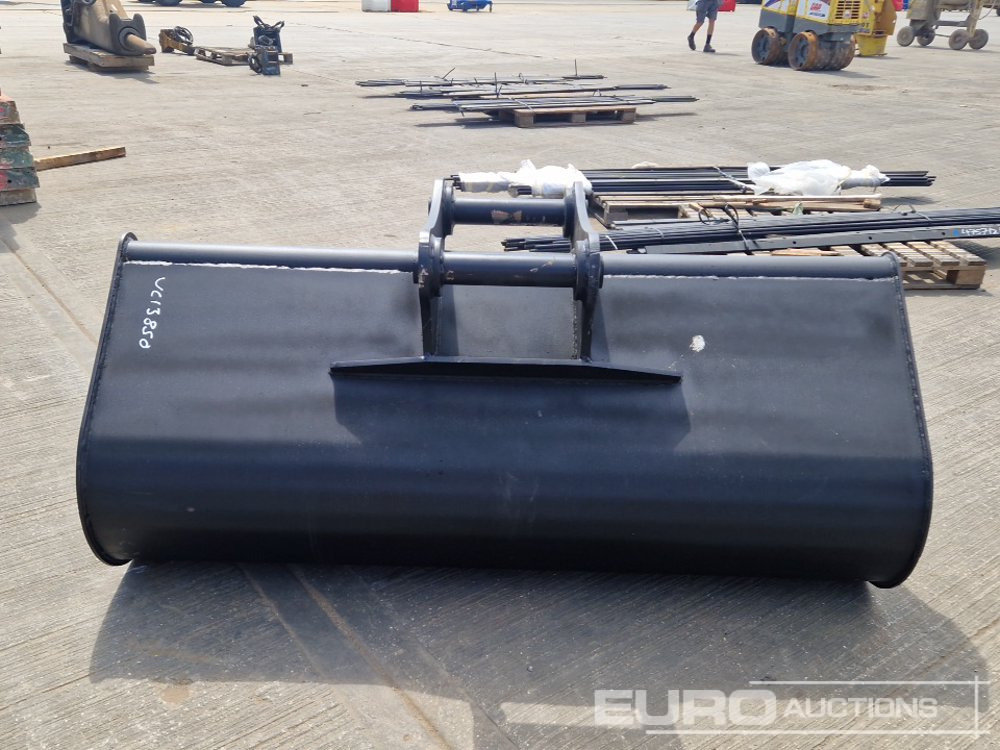 Unused 70" Ditching Bucket 65mm Pin to suit 13 Ton Excavator - Gầu: hình 4 Unused 70" Ditching Bucket 65mm Pin to suit 13 Ton Excavator - Gầu: hình 4