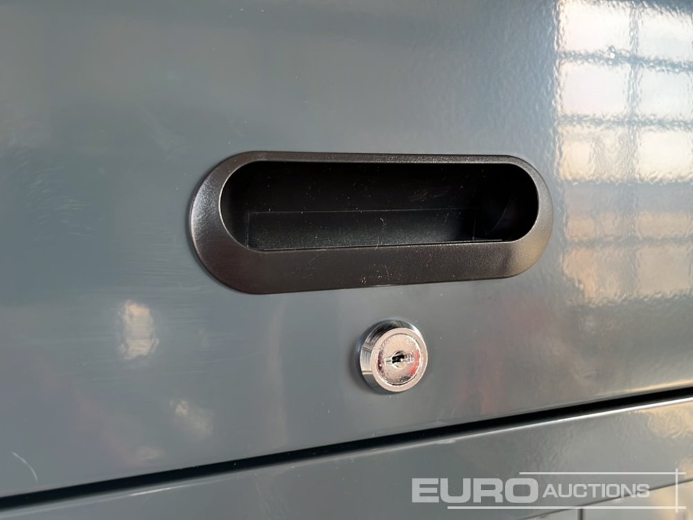 Trang thiết bị xưởng Unused Boss 2.6m 9 Drawer, 5 Cabinet Tool Station: hình 16 Trang thiết bị xưởng Unused Boss 2.6m 9 Drawer, 5 Cabinet Tool Station: hình 16