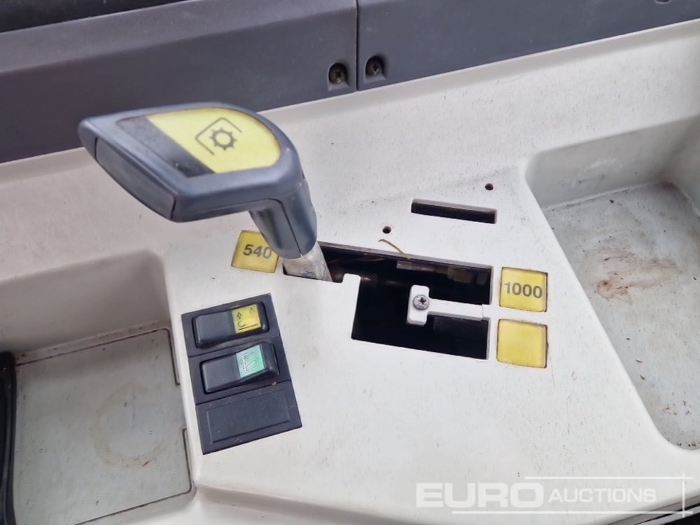 Máy cày Valtra 6400: hình 40 Máy cày Valtra 6400: hình 40