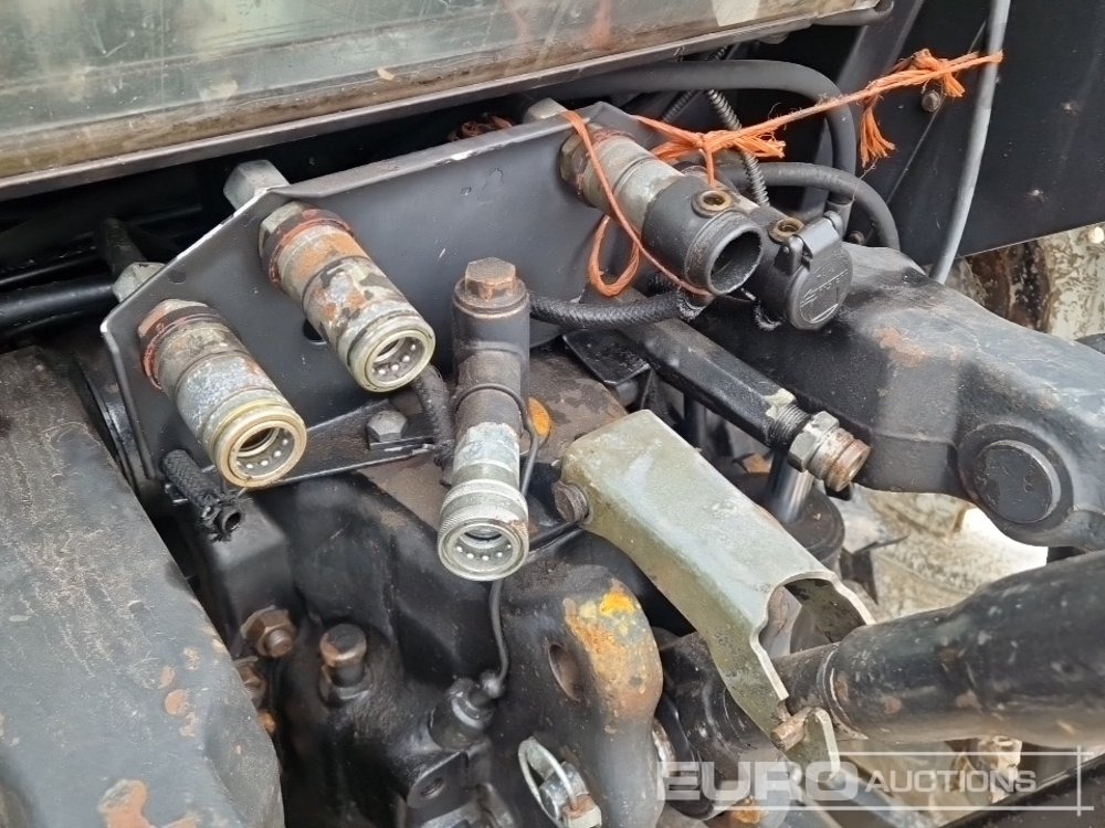 Máy cày Valtra 6400: hình 31 Máy cày Valtra 6400: hình 31