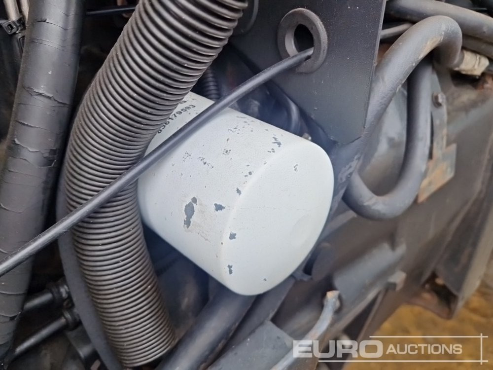 Máy cày Valtra 6400: hình 16 Máy cày Valtra 6400: hình 16