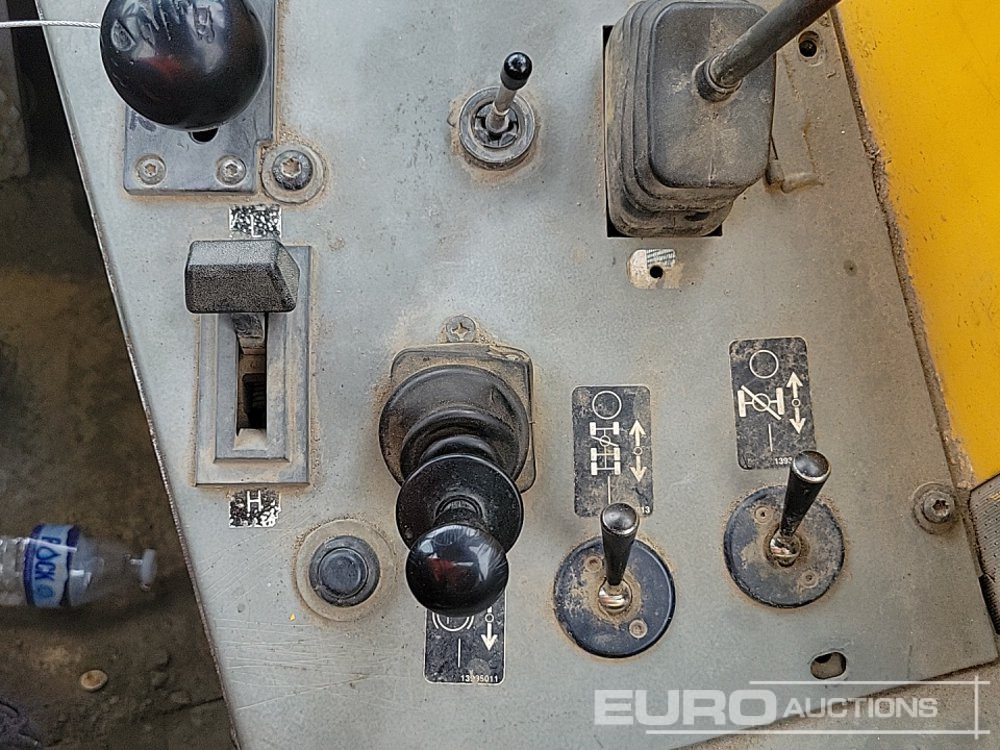 Xe ben đổ có khớp nối Volvo A25C: hình 40