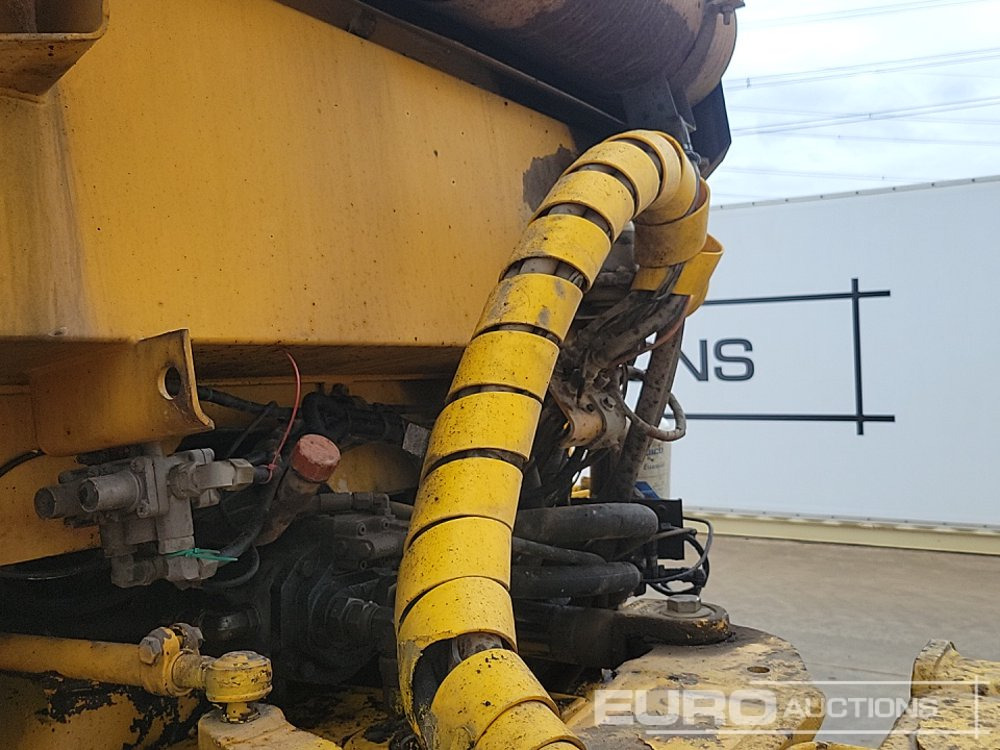 Xe ben đổ có khớp nối Volvo A25C: hình 24