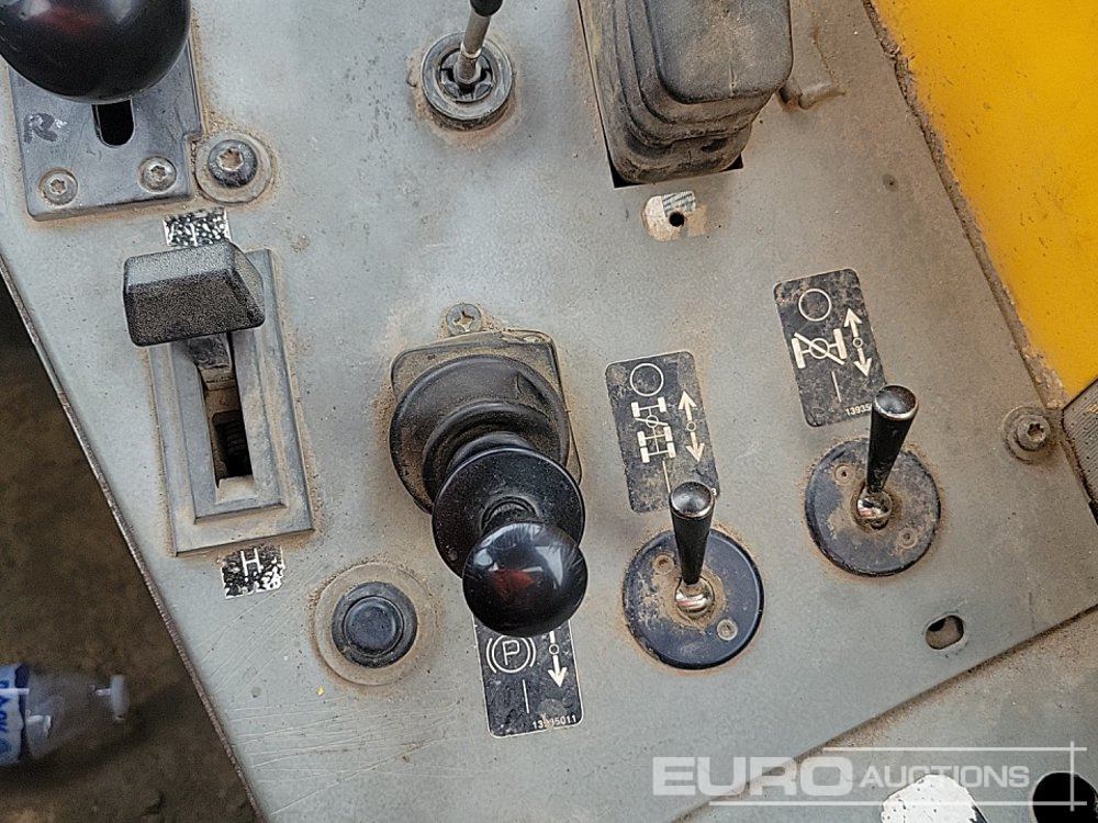 Xe ben đổ có khớp nối Volvo A25C: hình 46