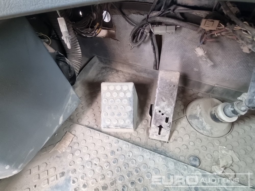 Xe ben đổ có khớp nối Volvo A40E: hình 32
