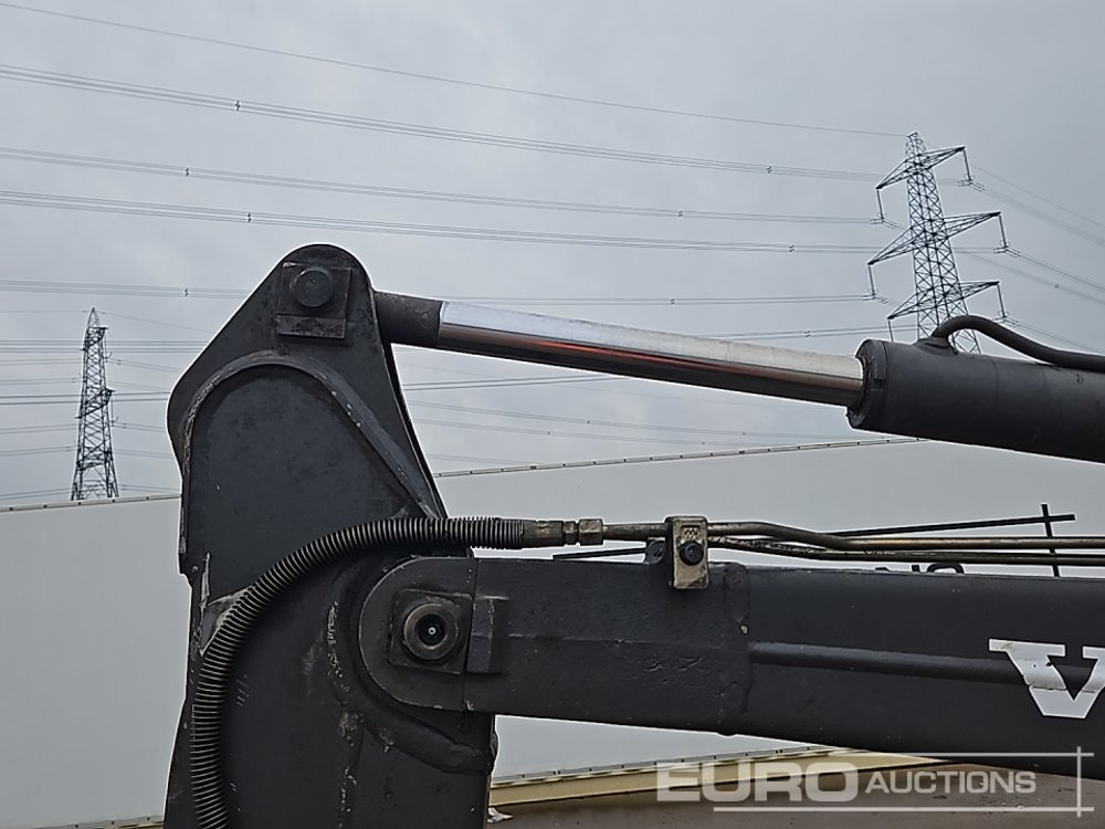 Máy xúc mini Volvo EC20B: hình 32 Máy xúc mini Volvo EC20B: hình 32