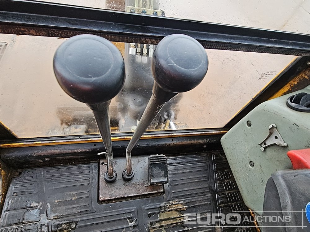 Máy xúc mini Volvo EC20B: hình 48 Máy xúc mini Volvo EC20B: hình 48