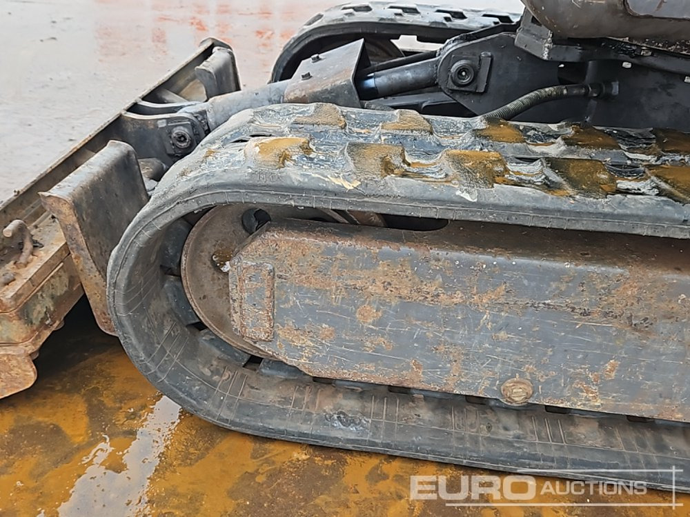 Máy xúc mini Volvo EC20B: hình 10 Máy xúc mini Volvo EC20B: hình 10