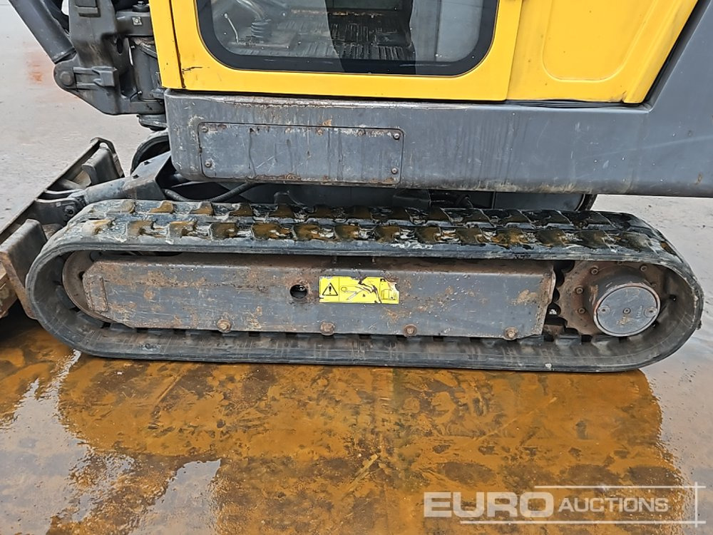 Máy xúc mini Volvo EC20B: hình 11 Máy xúc mini Volvo EC20B: hình 11