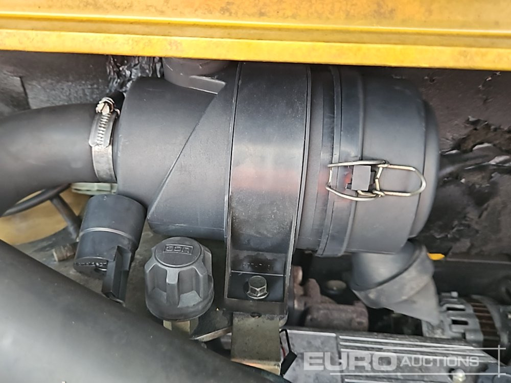 Máy xúc mini Volvo EC20B: hình 44 Máy xúc mini Volvo EC20B: hình 44