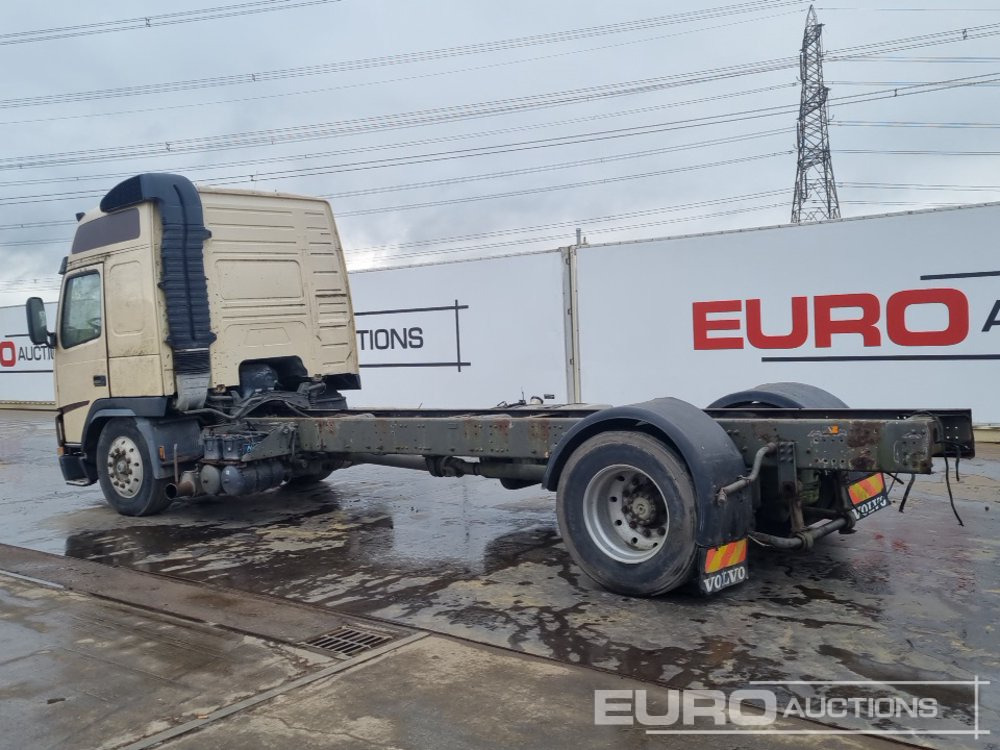 Volvo FM12 - Xe tải khung gầm: hình 3 Volvo FM12 - Xe tải khung gầm: hình 3