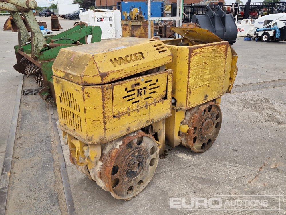 Wacker Remote Controlled Double Drum Vibrating Padfoot Trench Roller (Spares) - Máy nhựa đường: hình 1 Wacker Remote Controlled Double Drum Vibrating Padfoot Trench Roller (Spares) - Máy nhựa đường: hình 1