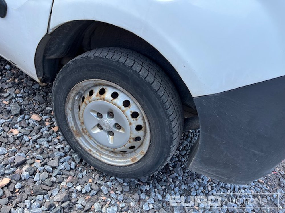 Xe tải nhỏ 2016 Vauxhall Combo: hình 9