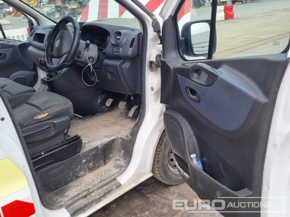 Xe tải nhỏ 2017 Vauxhall Vivaro: hình 29
