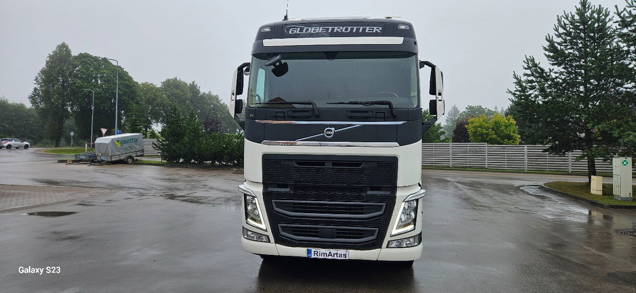Volvo FH 500 - Xe đầu kéo: hình 5 Volvo FH 500 - Xe đầu kéo: hình 5